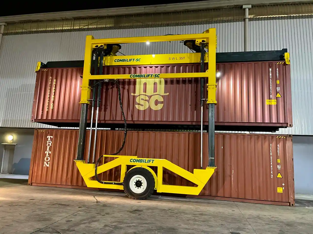 Straddler Stacker (Combilift) - Stacking 2 Containers High